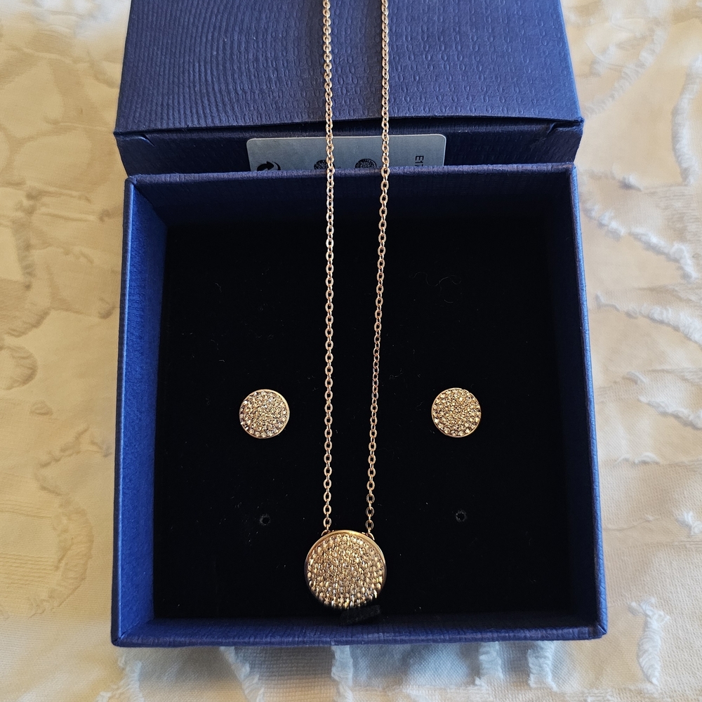 Swarovski Rose Gold Necklace and Earring Set